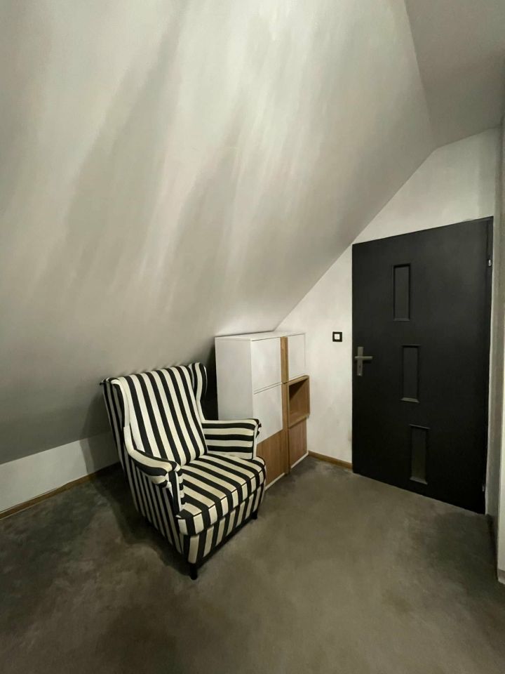 dom wolnostojący, 4 pokoje Gołębiówka. Zdjęcie 9