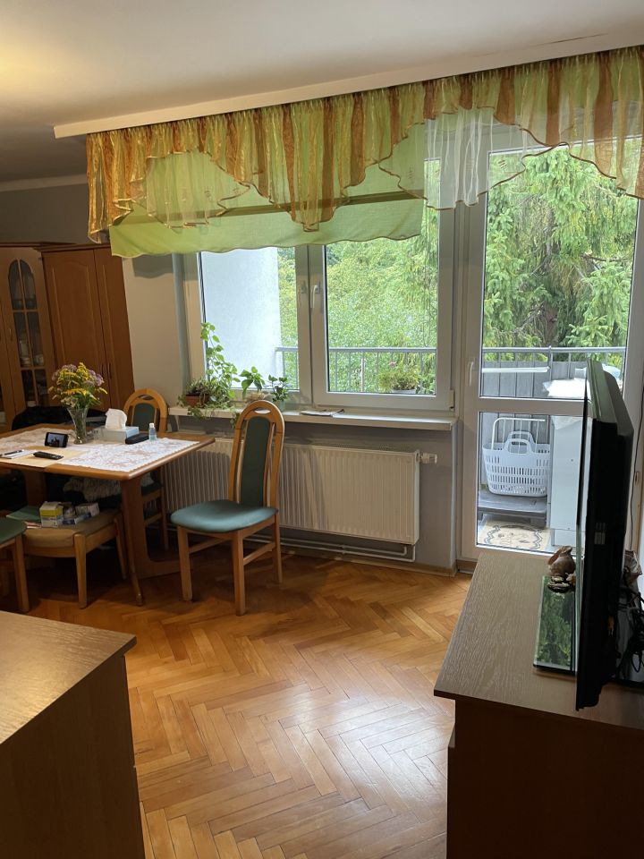 Głuchołazy, ul. Paderewskiego Mieszkanie - 2 pokoje - 45 m² - 1 piętro