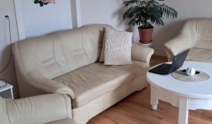 dom wolnostojący, 5 pokoi Babice, ul. Krakowska