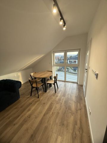 Mieszkanie 3-pokojowe Gdów, ul. W. Warneńczyka. Zdjęcie 1