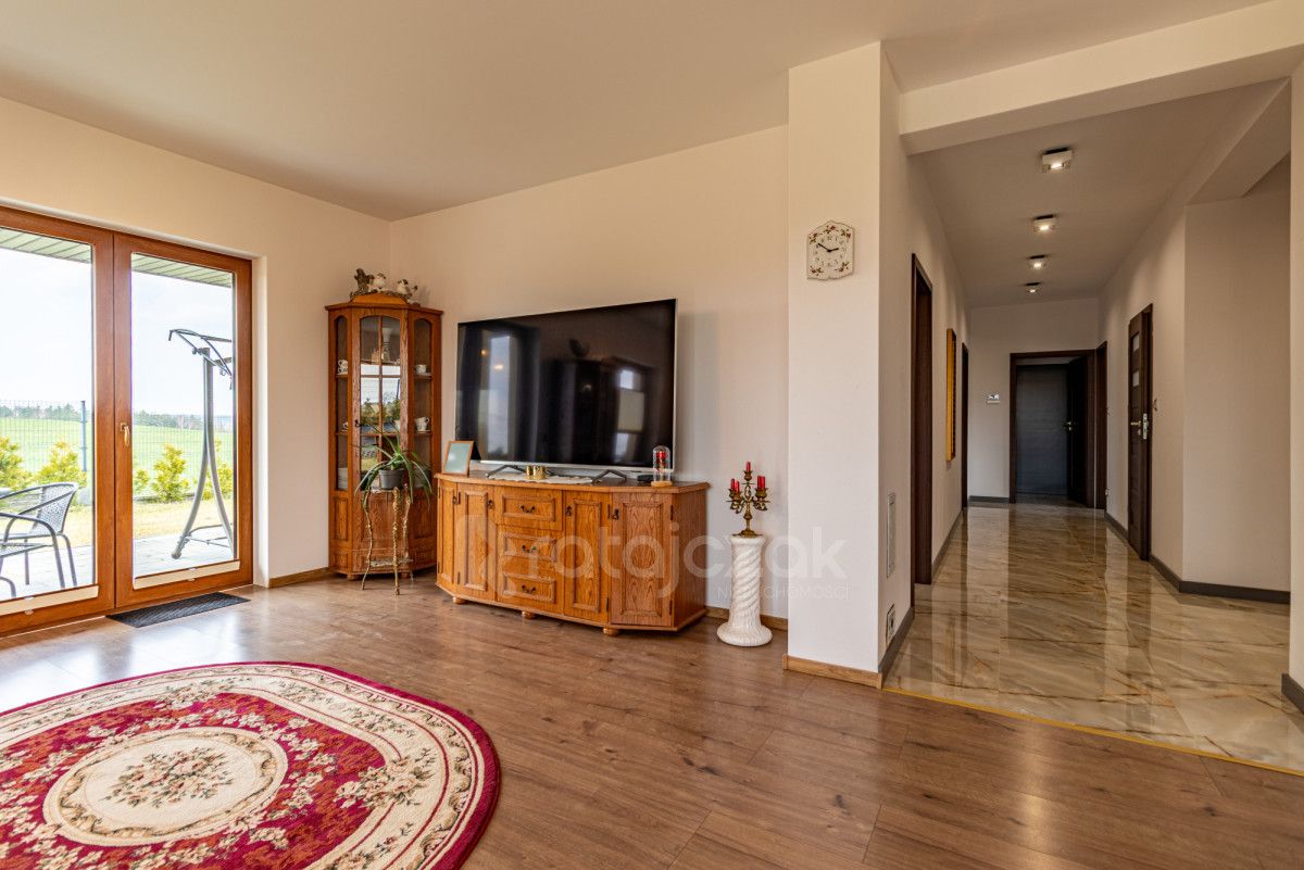 dom wolnostojący, 4 pokoje Strzepcz. Zdjęcie 6