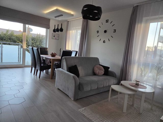 Mieszkanie 3-pokojowe Kołobrzeg, ul. Wincentego Witosa. Zdjęcie 1