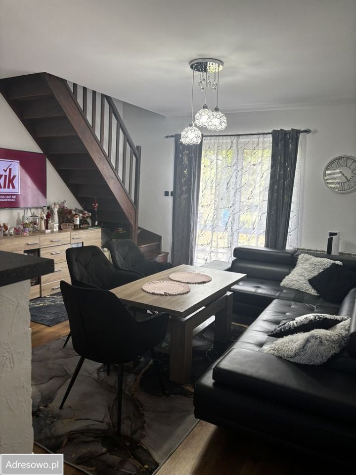 dom wolnostojący, 5 pokoi Surochów. Zdjęcie 6