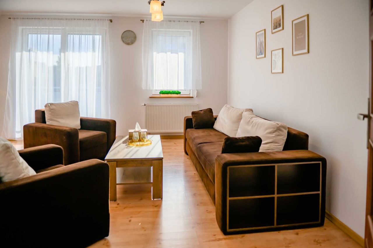 Biuro Jelenia Góra Zabobrze. Zdjęcie 2