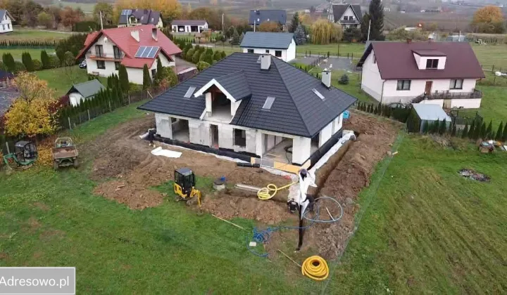 dom wolnostojący, 8 pokoi Janowice