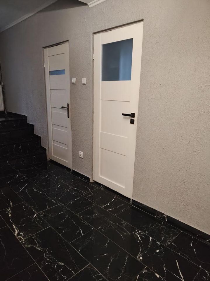 dom wolnostojący, 9 pokoi Popień. Zdjęcie 19