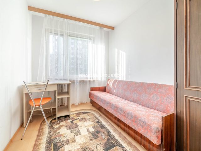 Mieszkanie 3-pokojowe Kraków Czyżyny, os. Dywizjonu 303. Zdjęcie 9