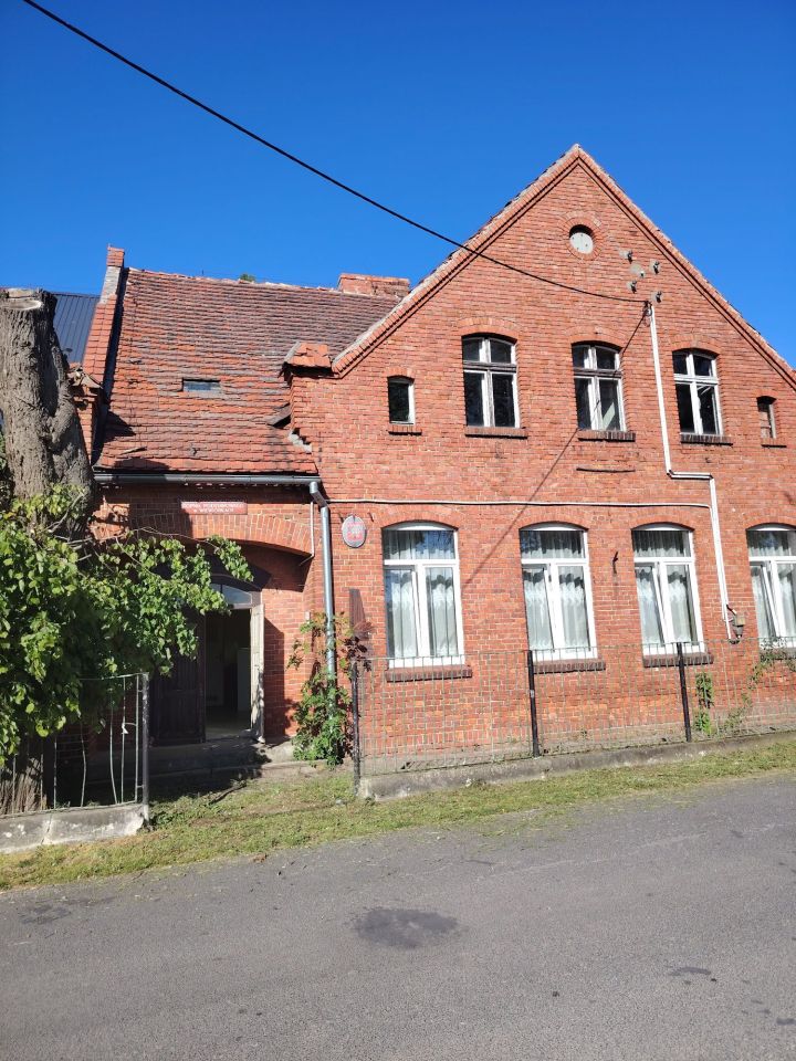 Nieruchomość komercyjna Wiewiórki