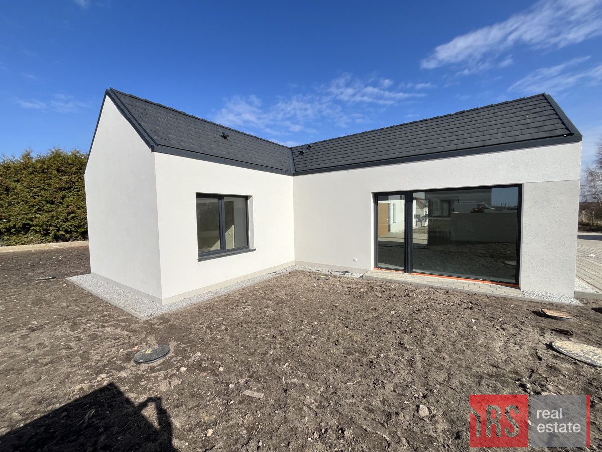 bliźniak, 4 pokoje Zieleniewo. Zdjęcie 3