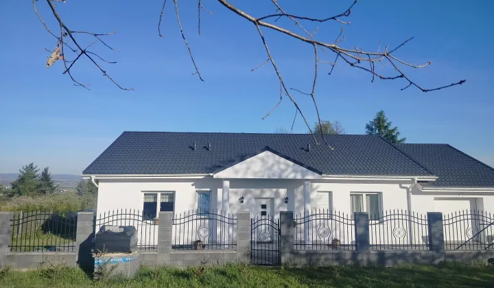 dom wolnostojący, 4 pokoje Kłodzko, Jarzębinowa