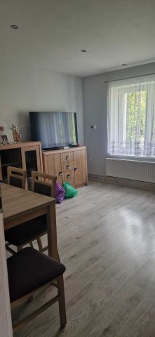 Mieszkanie 3-pokojowe Tyniec Legnicki. Zdjęcie 1