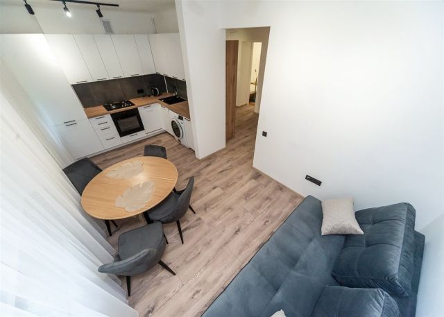 Mieszkanie 3-pokojowe Bielsko-Biała Śródmieście, ul. Bohaterów Warszawy. Zdjęcie 2