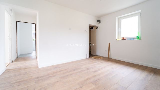 dom wolnostojący, 10 pokoi Skawina, ul. Żwirowa. Zdjęcie 32