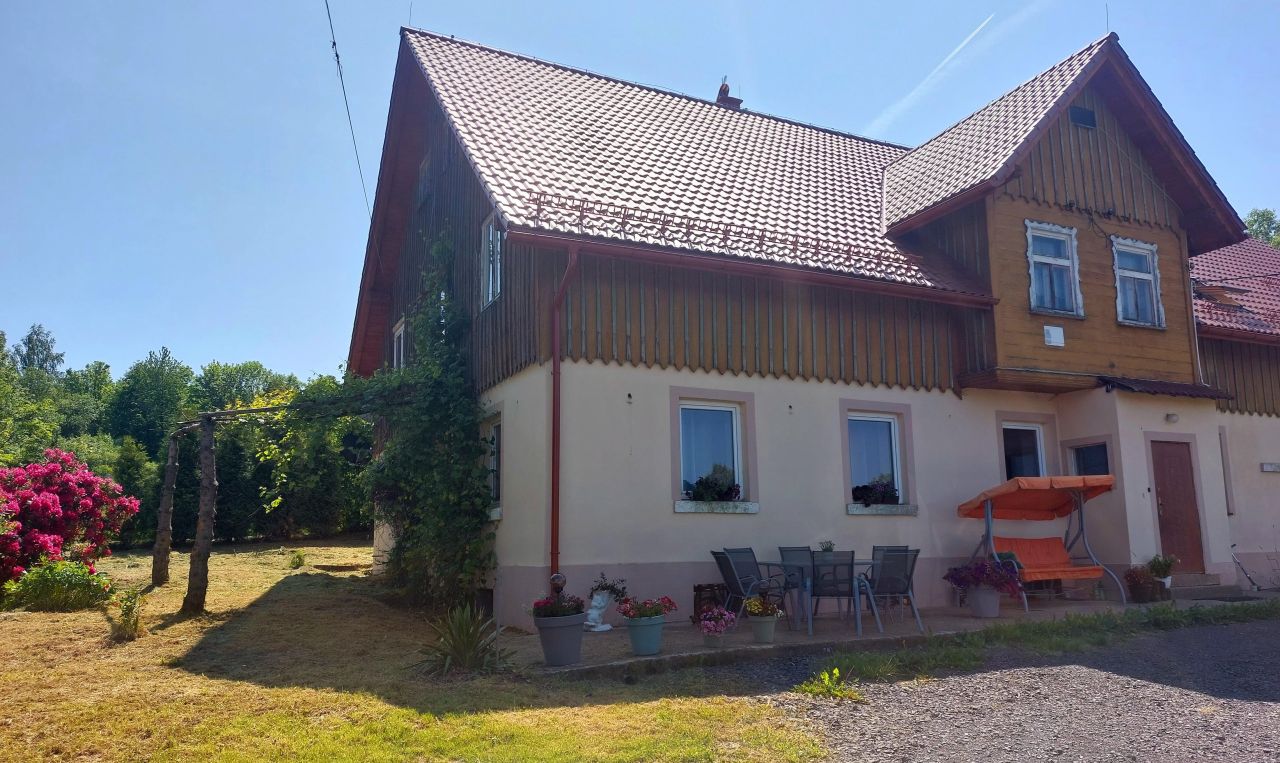 dom wolnostojący, 10 pokoi Chromiec