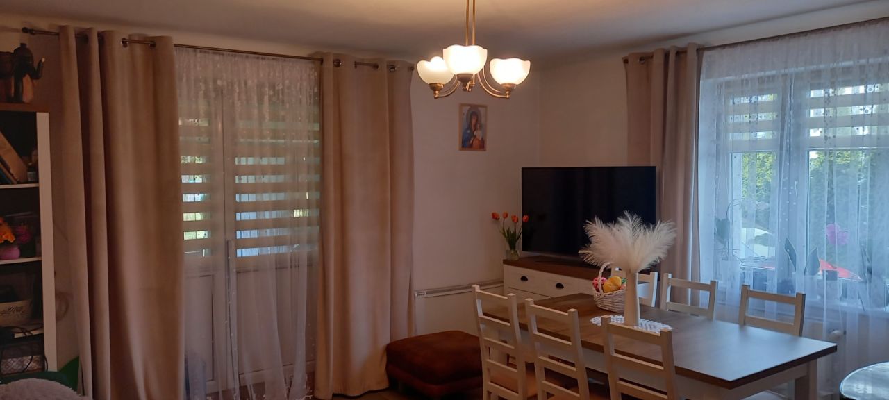 Mieszkanie 3-pokojowe Stary Uścimów. Zdjęcie 2