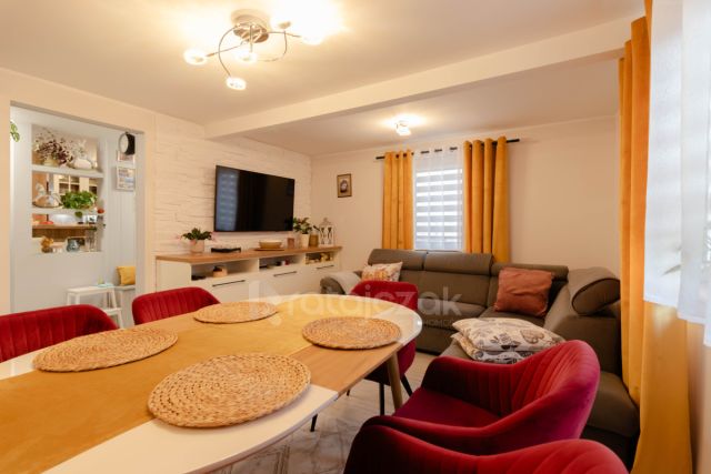 dom wolnostojący, 4 pokoje Łebcz, ul. Pucka. Zdjęcie 3