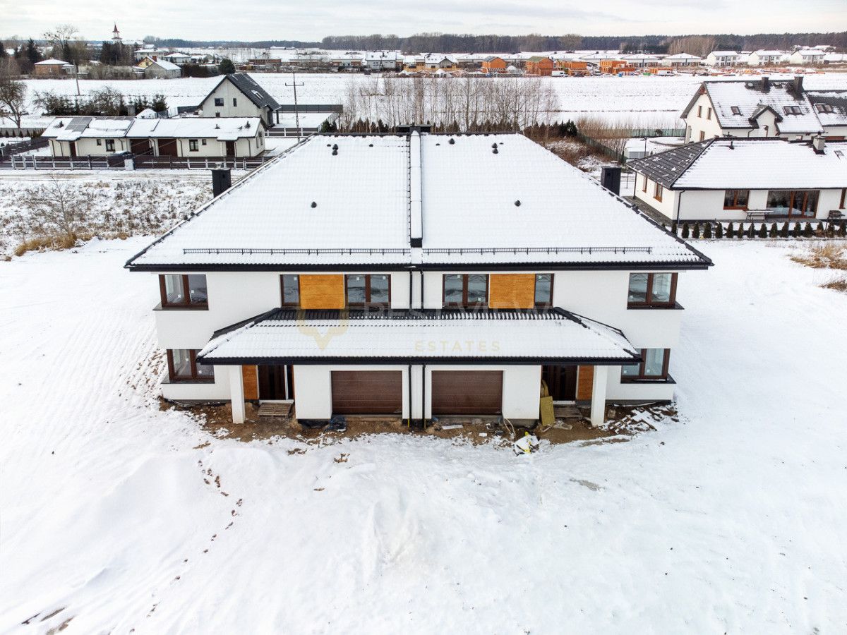 bliźniak, 5 pokoi Mroków. Zdjęcie 4