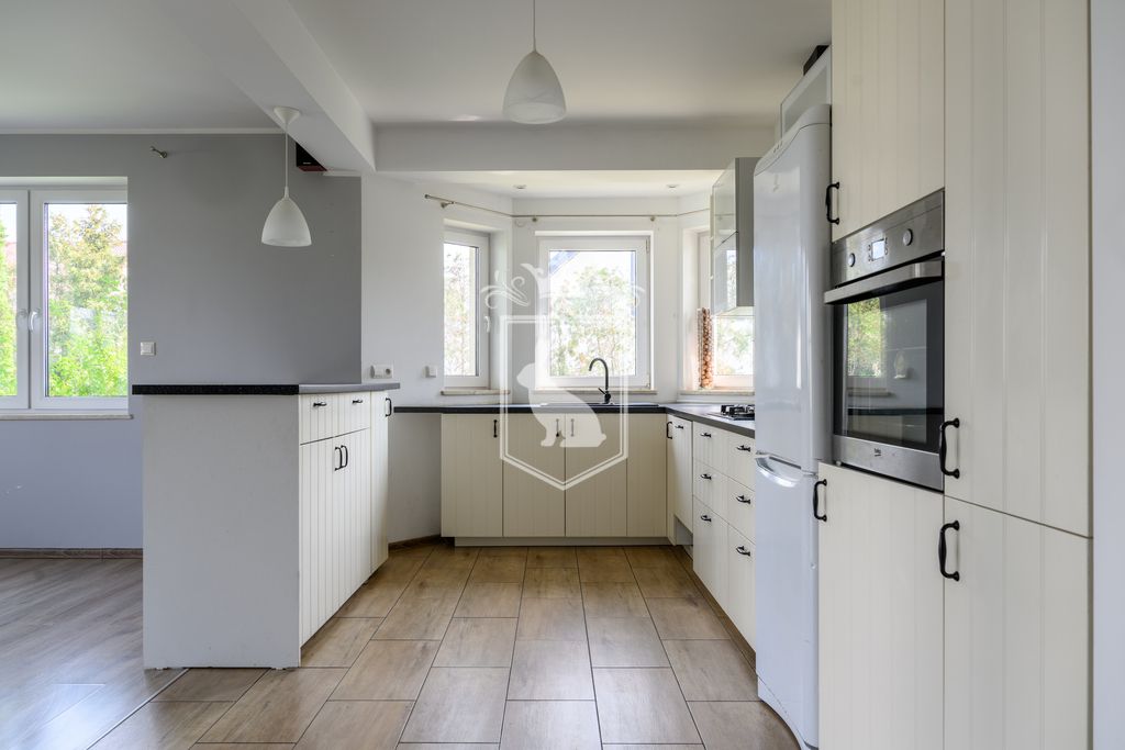 bliźniak, 5 pokoi Radzymin. Zdjęcie 3