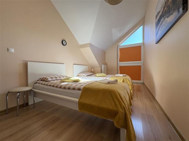 Mieszkanie 4-pokojowe Karpacz, ul. Komuny Paryskiej. Zdjęcie 3