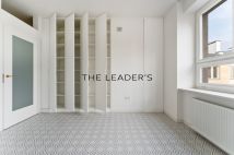 Mieszkanie 3-pokojowe Warszawa Śródmieście, ul. Wilcza. Zdjęcie 4