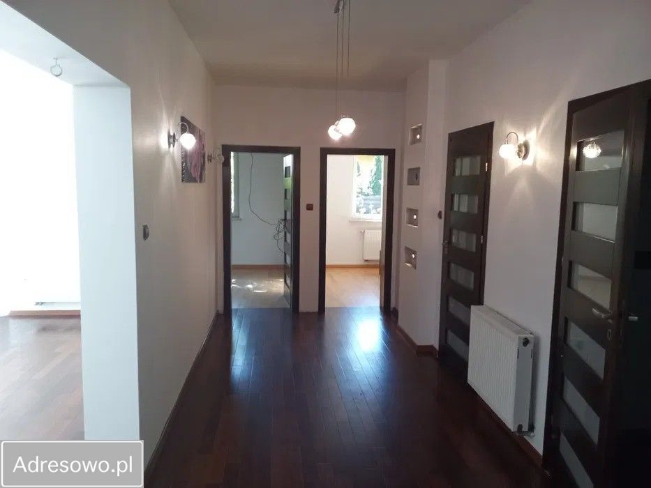 dom wolnostojący, 5 pokoi Grodzisk Mazowiecki. Zdjęcie 13