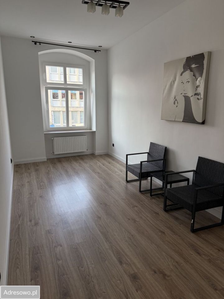 Mieszkanie 3-pokojowe Kożuchów, ul. Rynek. Zdjęcie 11