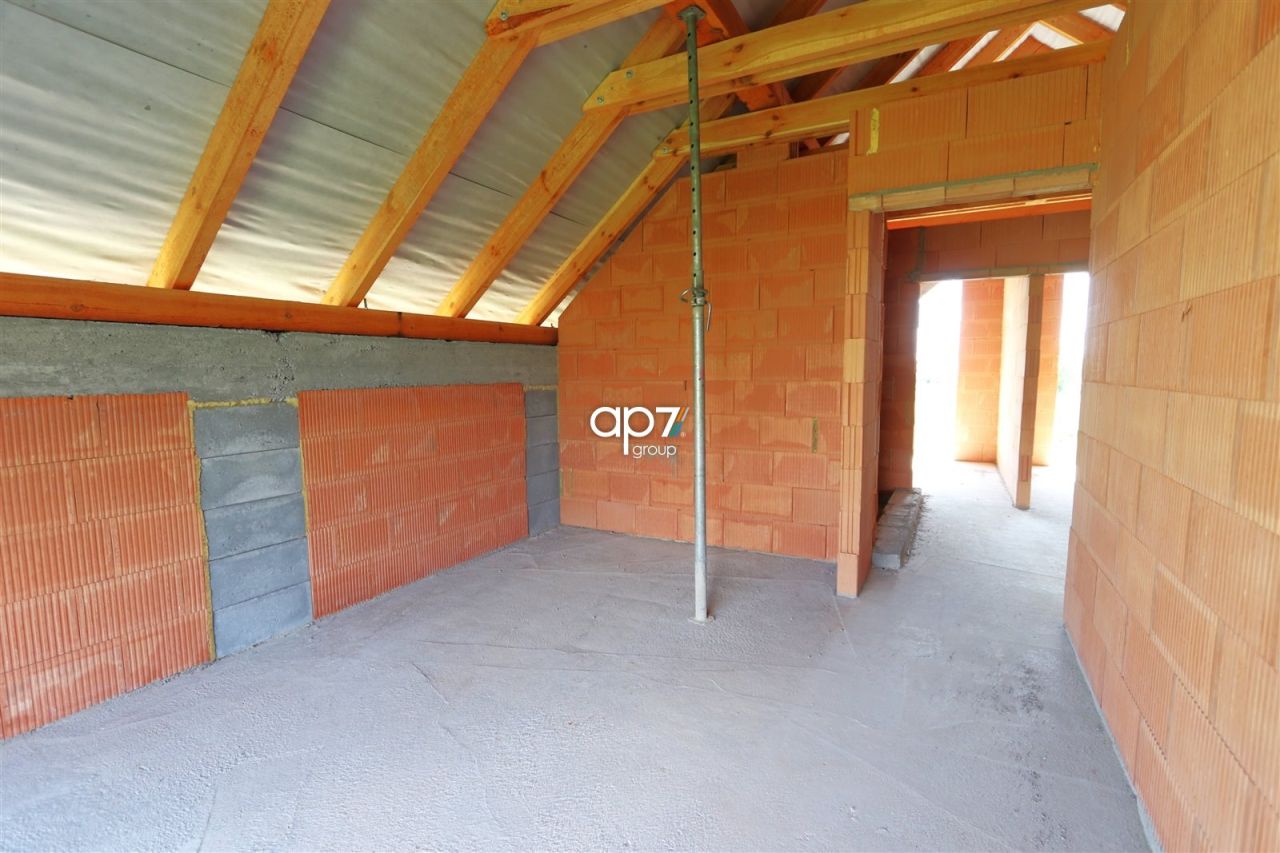 dom wolnostojący, 5 pokoi Kozierów. Zdjęcie 11