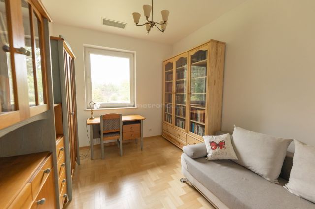 dom wolnostojący, 4 pokoje Borowa Góra. Zdjęcie 10