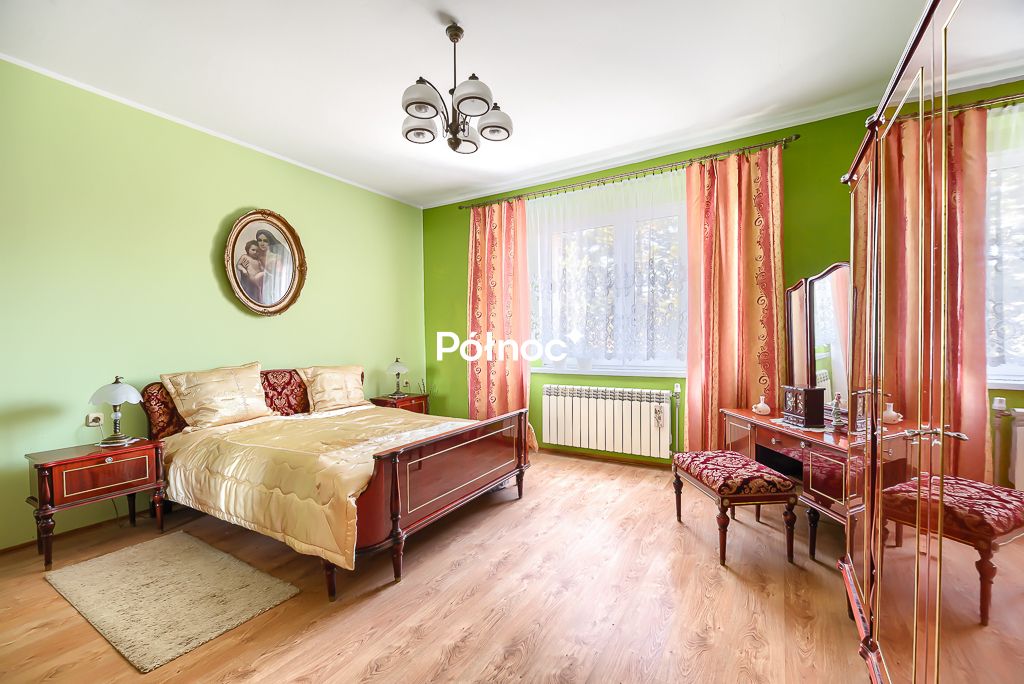 dom wolnostojący, 5 pokoi Radzionków. Zdjęcie 16