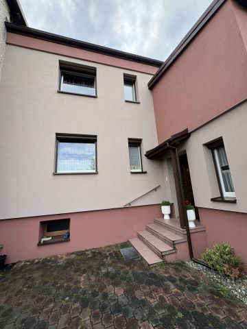 dom szeregowy, 5 pokoi Tarnowskie Góry Rybna, ul. Czołgistów. Zdjęcie 1
