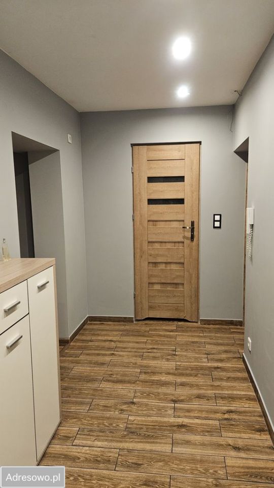 Mieszkanie 3-pokojowe Bytom Śródmieście, ul. marsz. Józefa Piłsudskiego. Zdjęcie 3