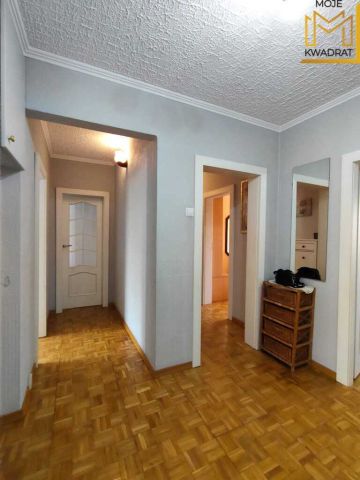 Mieszkanie 5-pokojowe Bełchatów. Zdjęcie 6