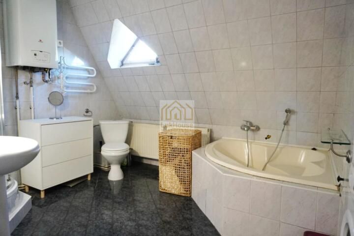 Mieszkanie 4-pokojowe Bytom, ul. Stanisława Olejniczaka. Zdjęcie 6