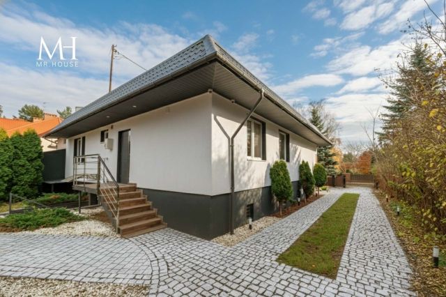 dom wolnostojący, 3 pokoje Łódź Rogi. Zdjęcie 12