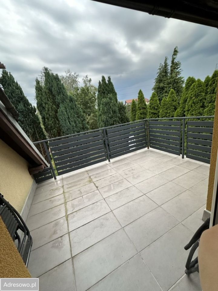 dom wolnostojący, 4 pokoje Bolesławiec, ul. Czerwonych Maków. Zdjęcie 4