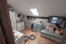 Mieszkanie 3-pokojowe Lądek-Zdrój, ul. Zdrojowa. Zdjęcie 2