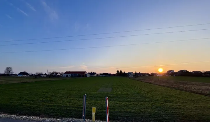 Działka budowlana Regimin, ul. Waleriana Łukasińskiego