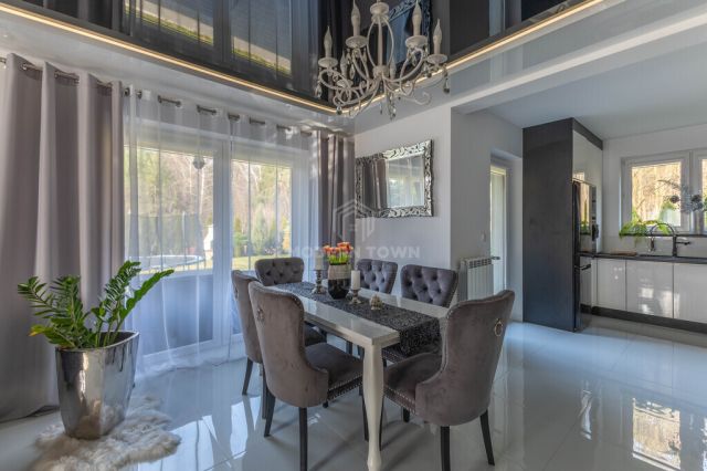 dom wolnostojący, 5 pokoi Mieszki-Różki Mieszki-Atle. Zdjęcie 5