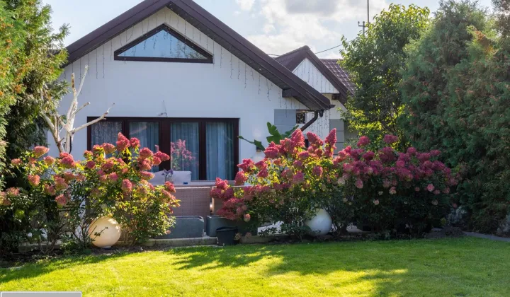 dom wolnostojący, 5 pokoi Sulejówek, ul. Trakt Brzeski