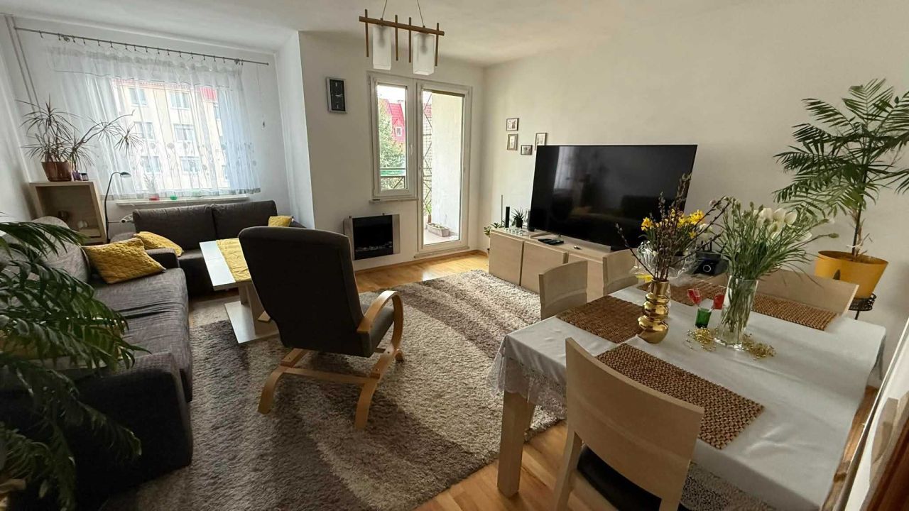 Mieszkanie 4-pokojowe Śrem, ul. Konstytucji 3 Maja. Zdjęcie 1