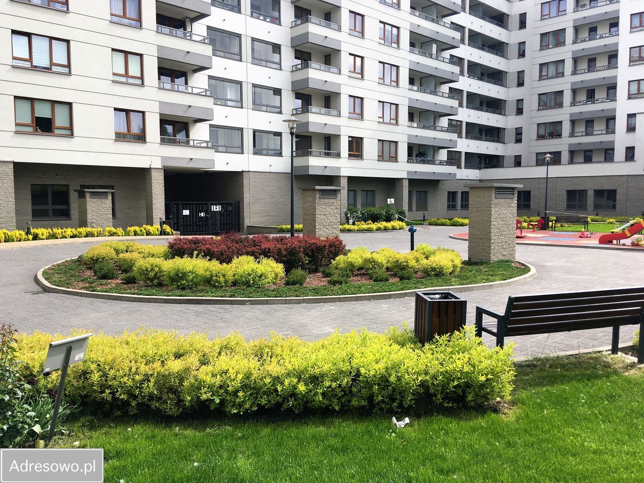 Mieszkanie 3-pokojowe Warszawa Włochy, al. Krakowska. Zdjęcie 2