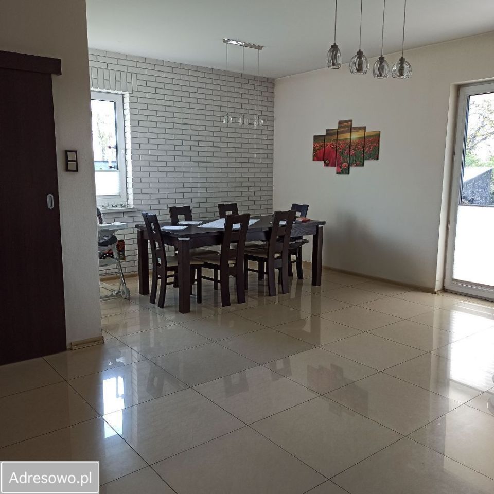 Lokal Tomaszów Mazowiecki, ul. ks. Jerzego Popiełuszki. Zdjęcie 17