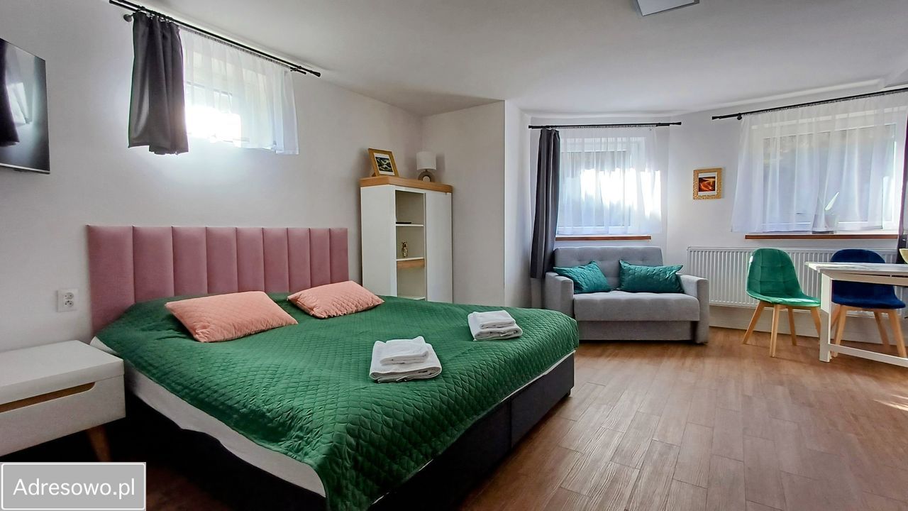 dom wolnostojący, 10 pokoi Nadole. Zdjęcie 13