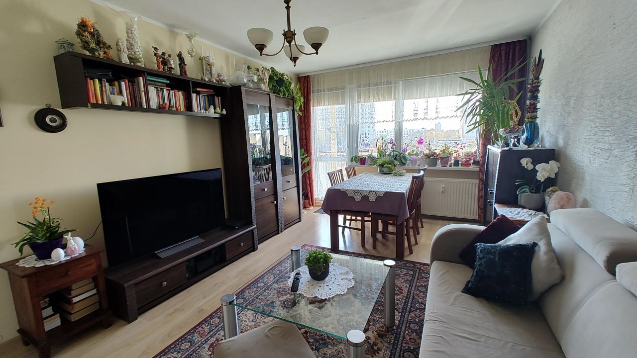 Mieszkanie 4-pokojowe Toruń Na Skarpie, ul. Konstytucji 3 Maja. Zdjęcie 1