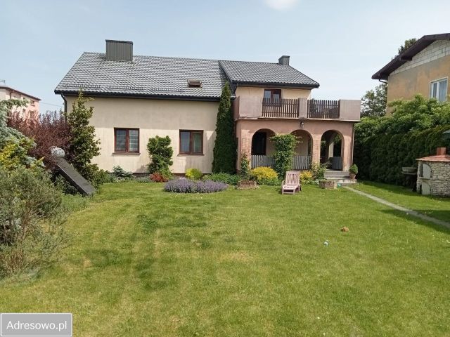 dom wolnostojący Jędrzejów. Zdjęcie 1
