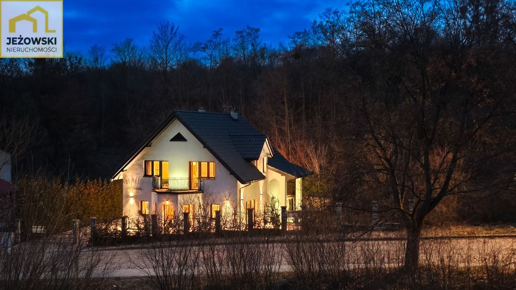 dom wolnostojący, 6 pokoi Janowiec. Zdjęcie 16