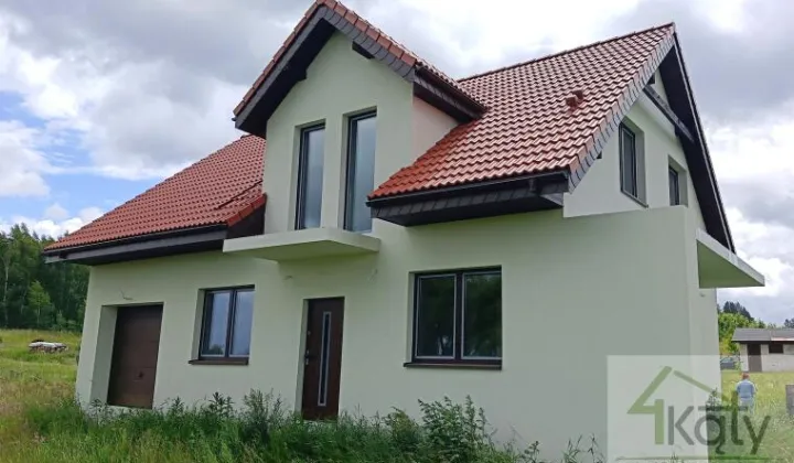dom wolnostojący, 6 pokoi Pęglity