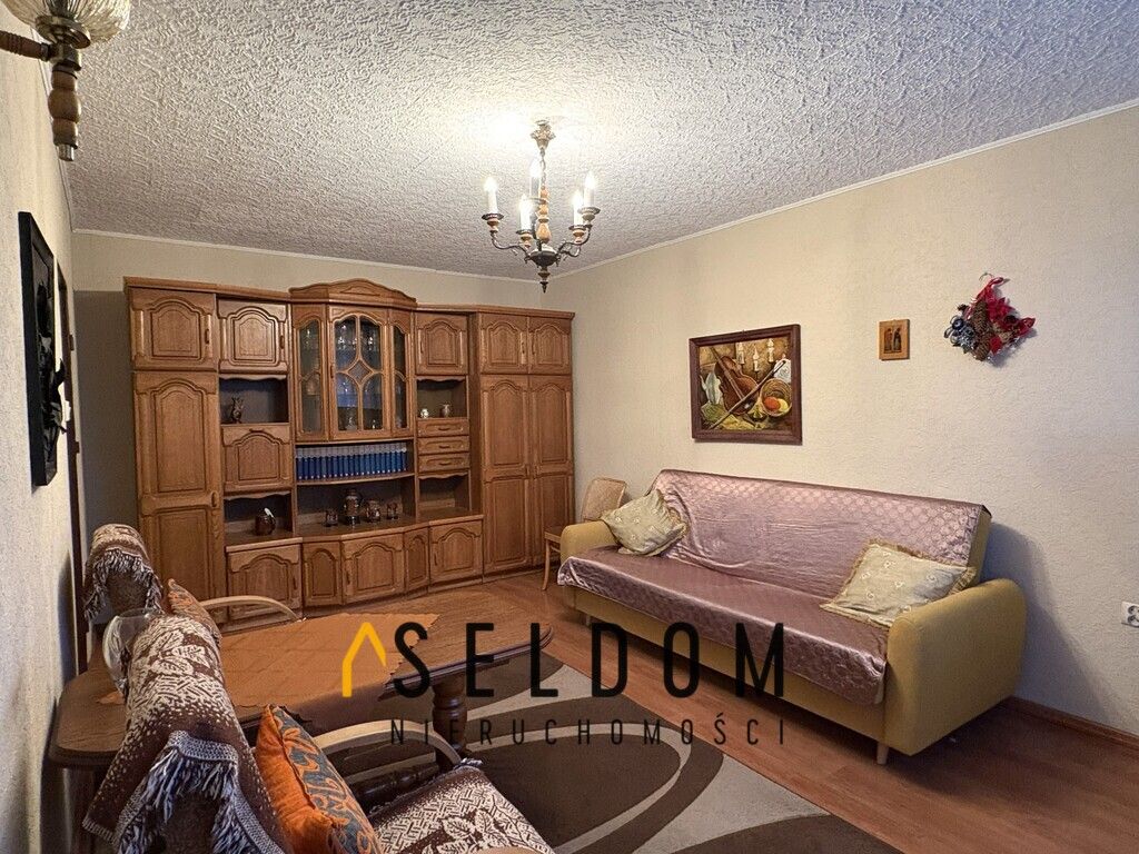 Mieszkanie 3-pokojowe Ozimek, ul. gen. Władysława Sikorskiego. Zdjęcie 1