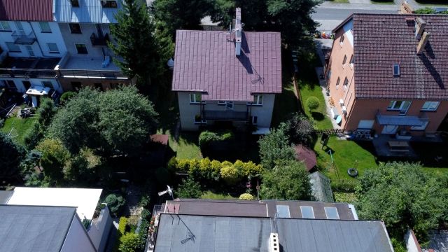 dom wolnostojący, 7 pokoi Wrocław Żerniki, ul. Rezedowa. Zdjęcie 1