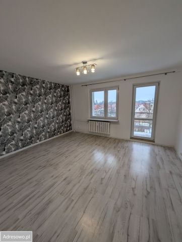 Mieszkanie 3-pokojowe Piła, ul. Żeromskiego. Zdjęcie 1